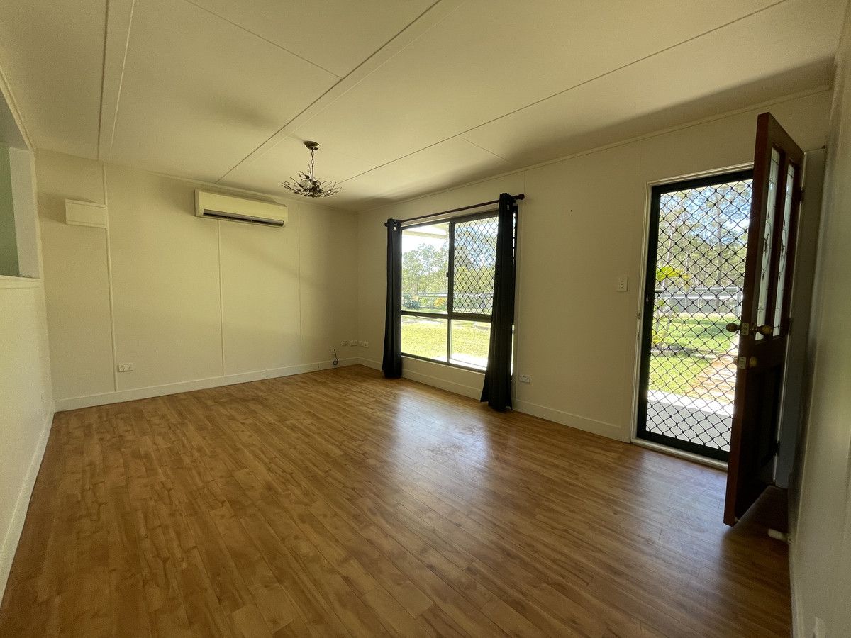 Kensington Grove QLD 4341 3 beds house for Rent, 700 p/w + water