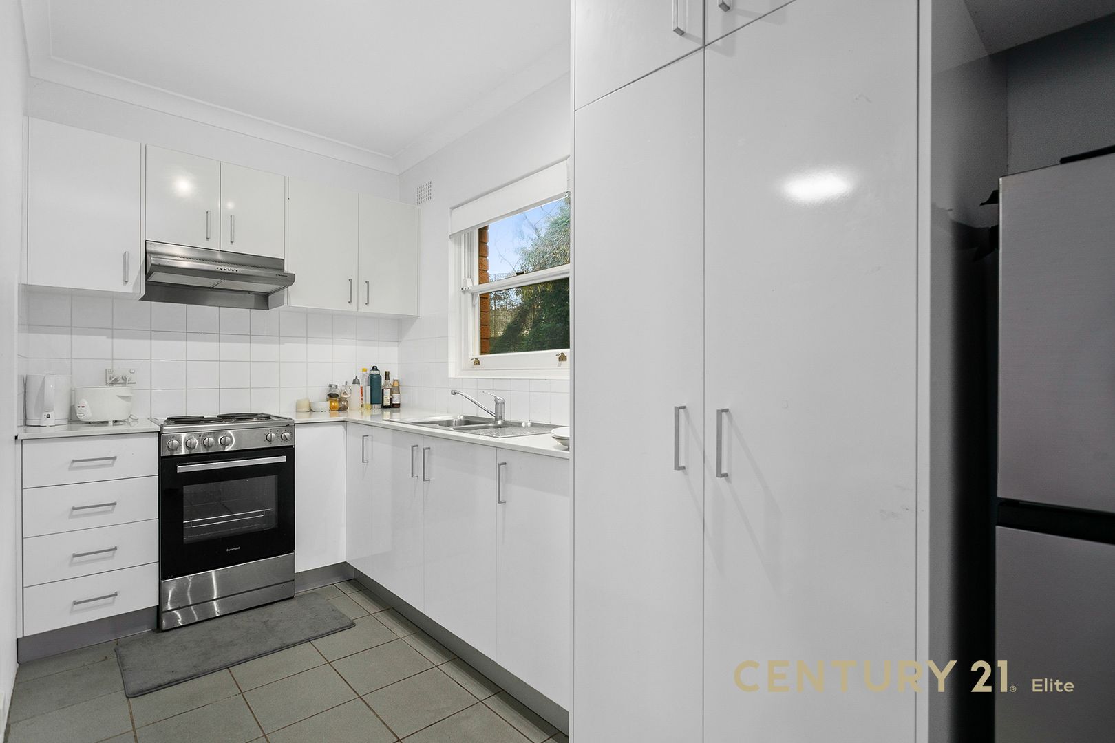 8/19 Gloucester Road, Hurstville NSW 2220, Image 2