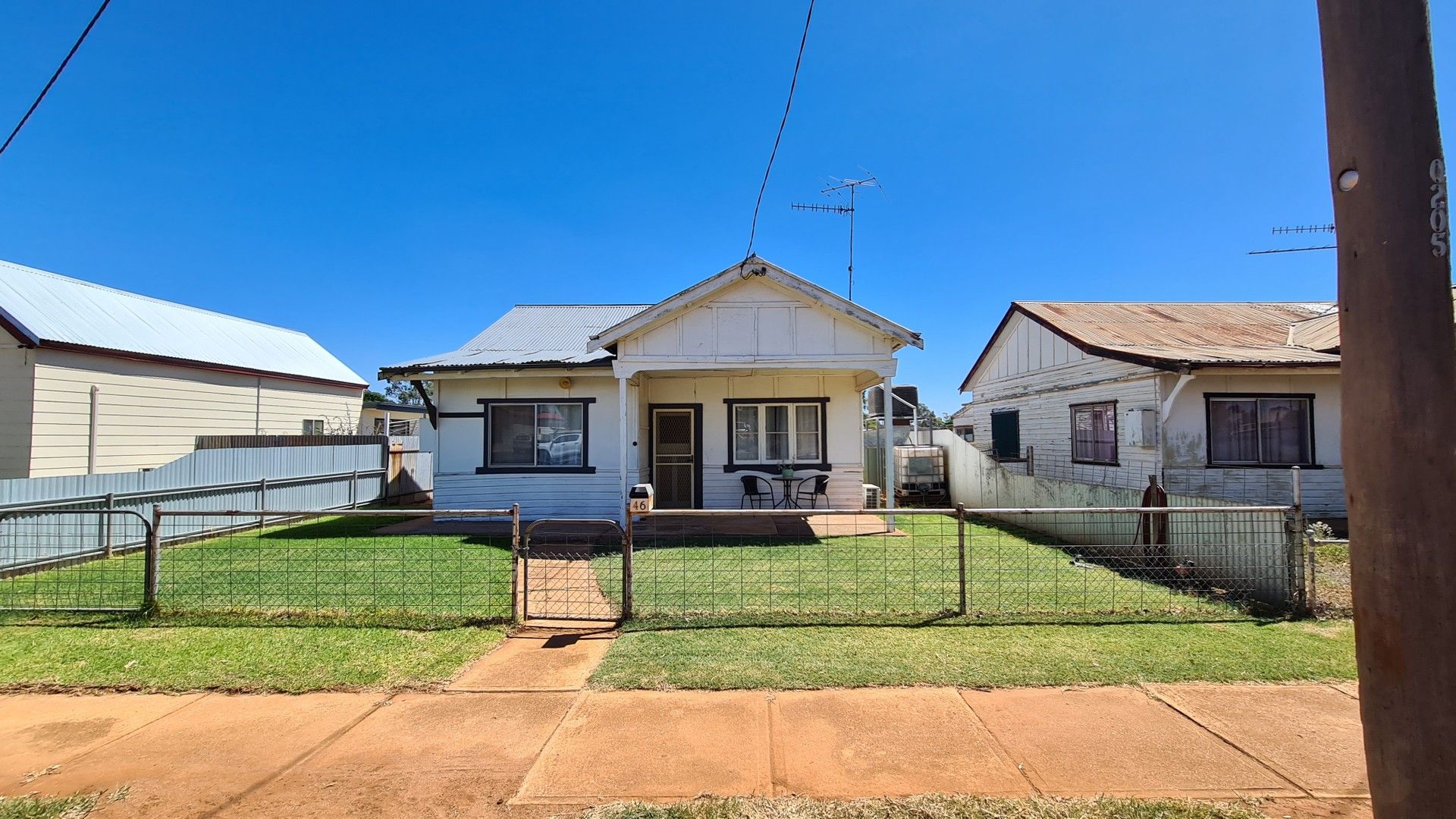 46 Walker St, Lake Cargelligo NSW 2672, Image 0