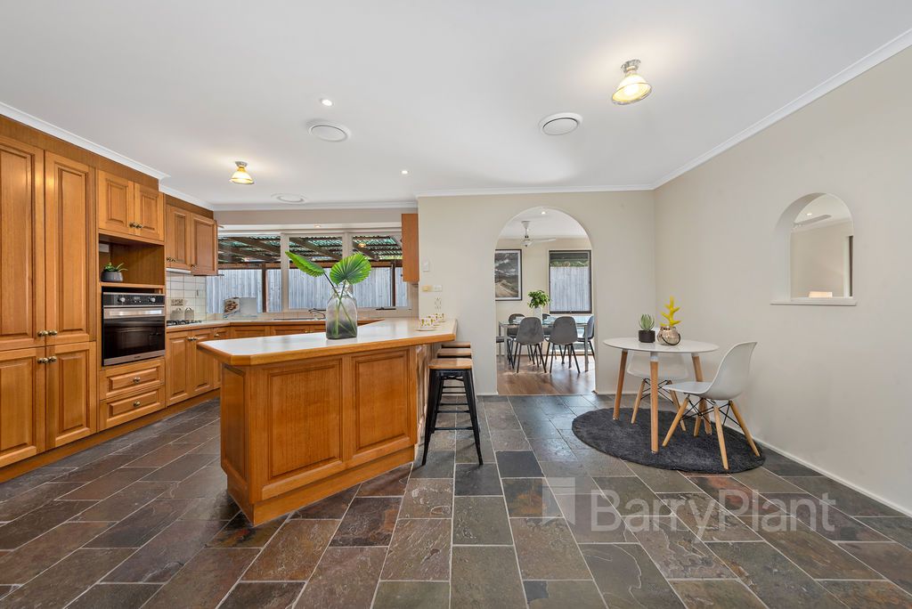 20 Zarro Street, Scoresby VIC 3179, Image 2