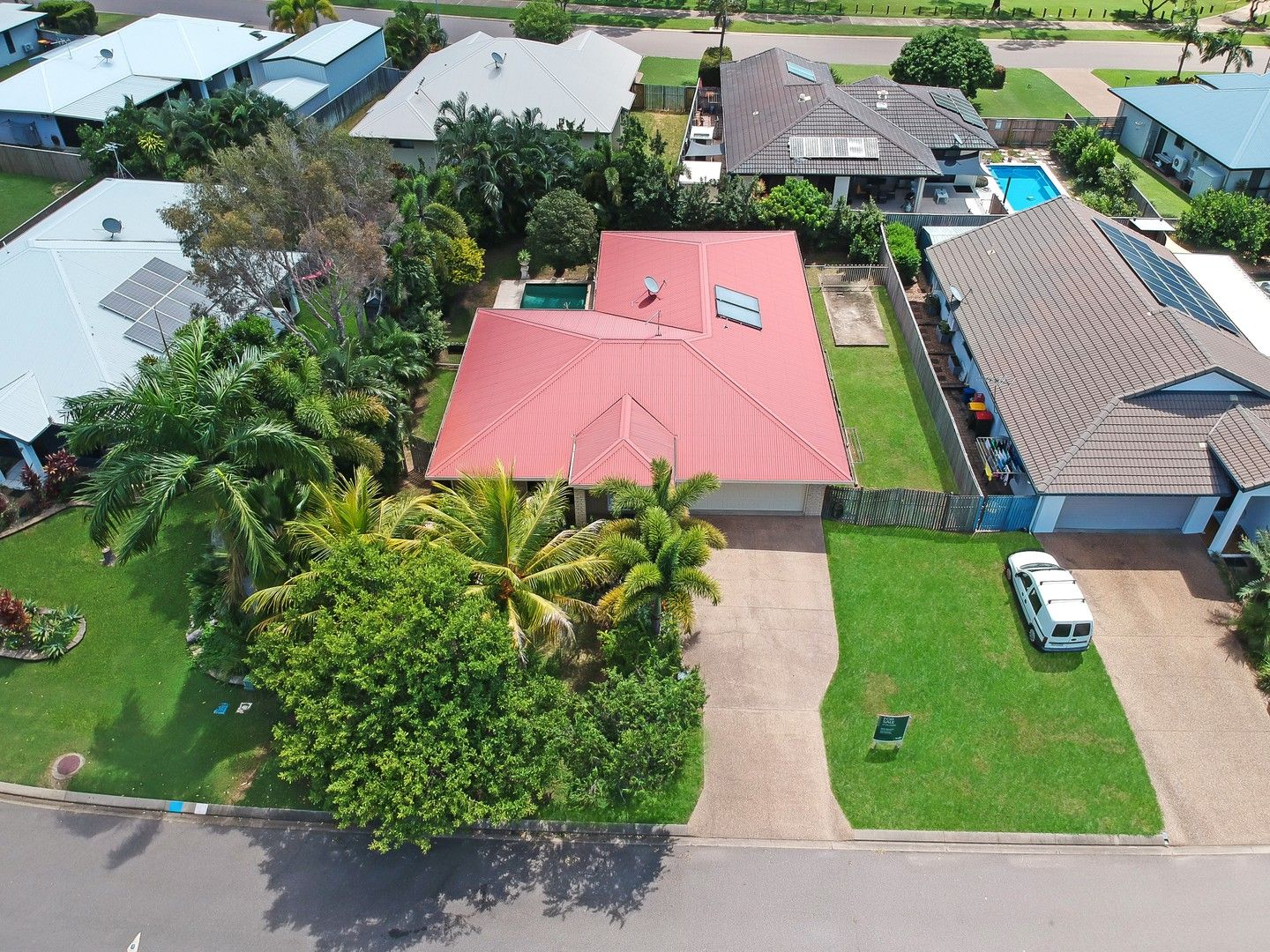 26 Donostia Crescent, Bushland Beach QLD 4818, Image 1