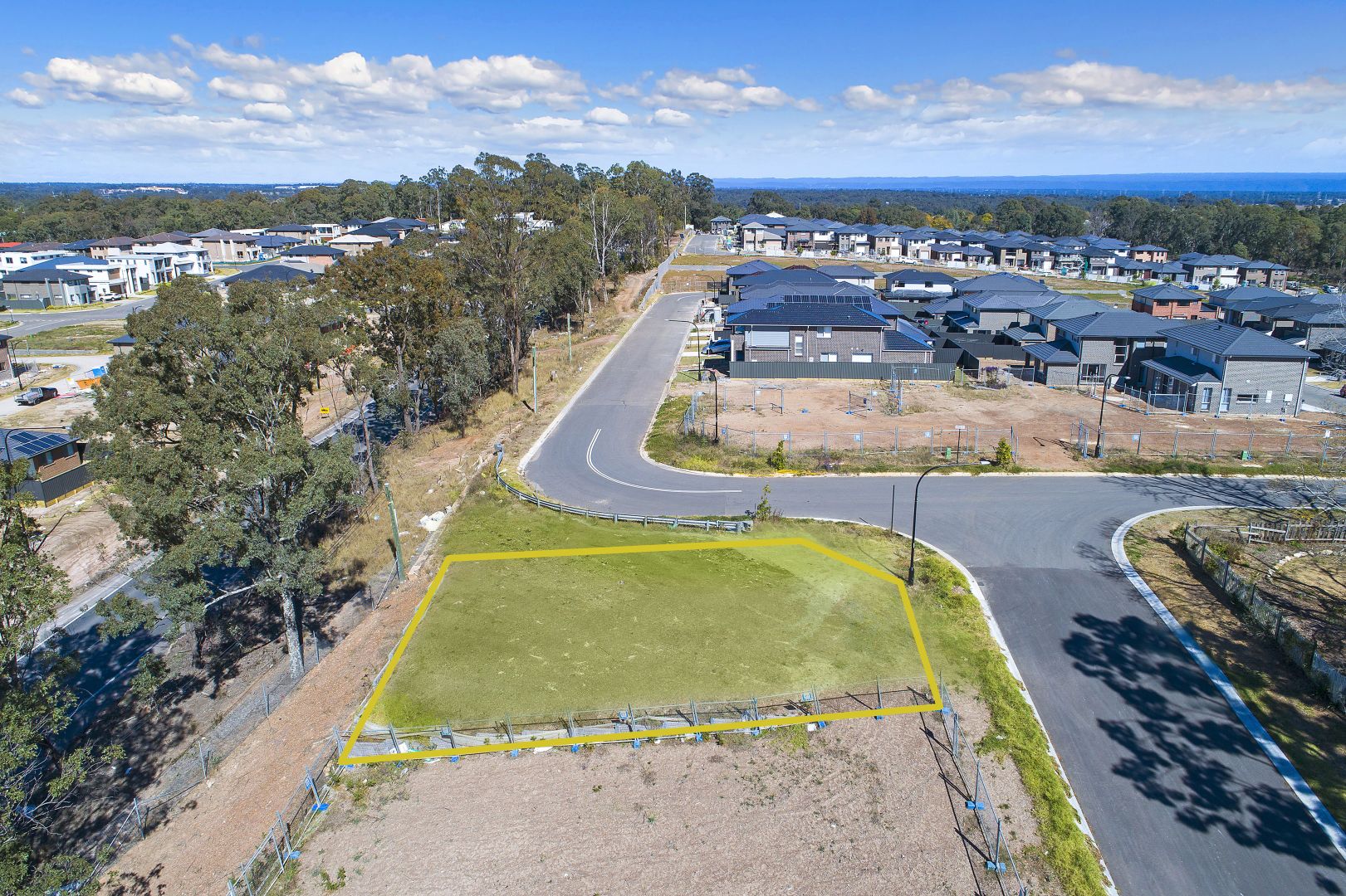 2 Homestead Lane, Grantham Farm Property History & Address Research