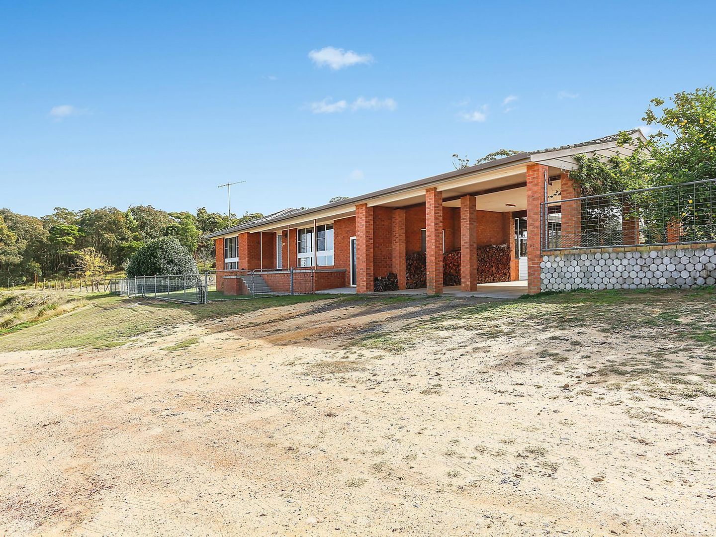 1372 Tugalong Road, Canyonleigh NSW 2577, Image 2