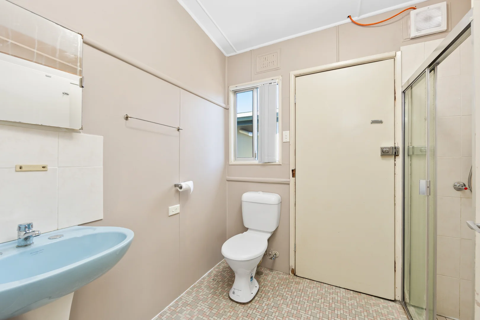 Additional image 5 of 18 Merrendale Avenue, Gorokan NSW 2263