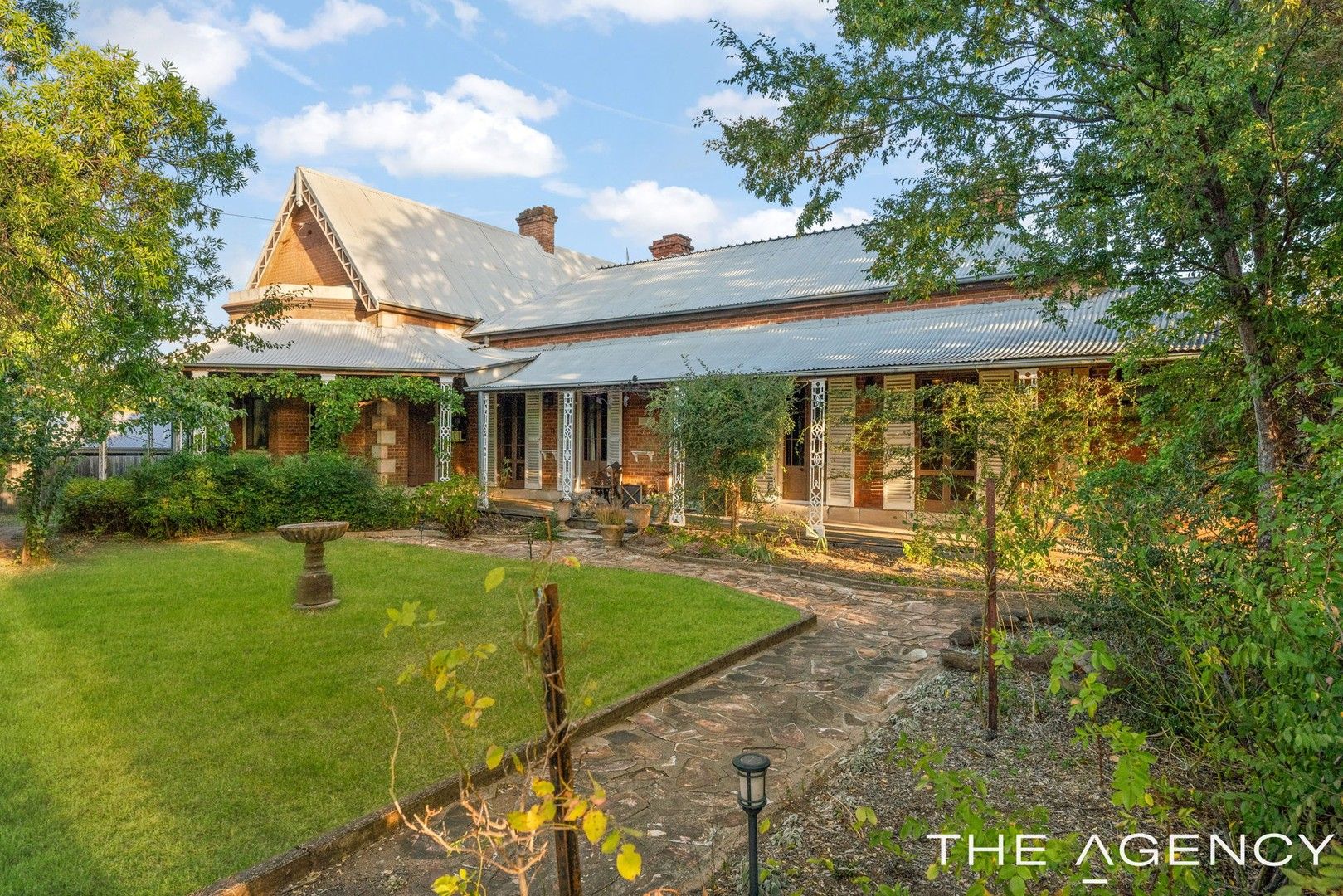 5 bedrooms House in 25 Madeira Road MUDGEE NSW, 2850