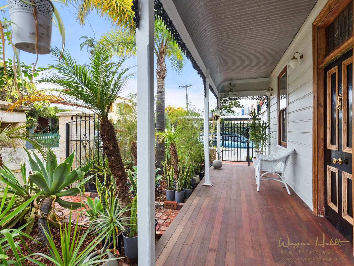 39 Knebworth Avenue, Perth WA 6000, Image 2