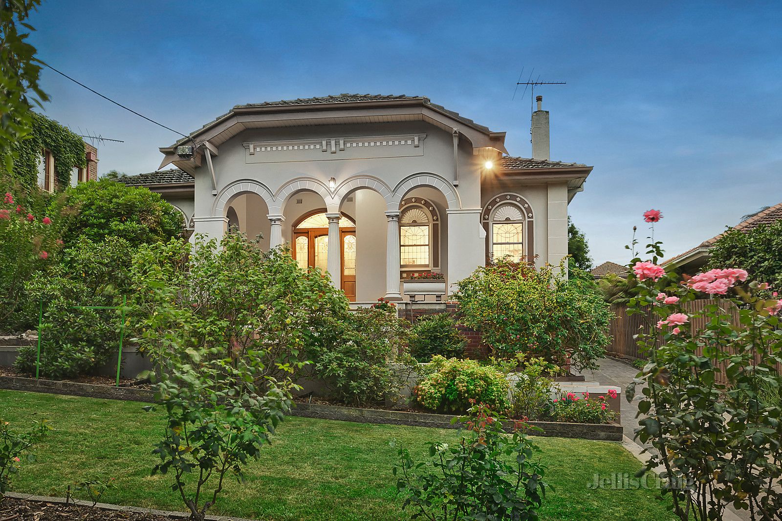 39 Dorrington Avenue, Glen Iris VIC 3146, Image 0