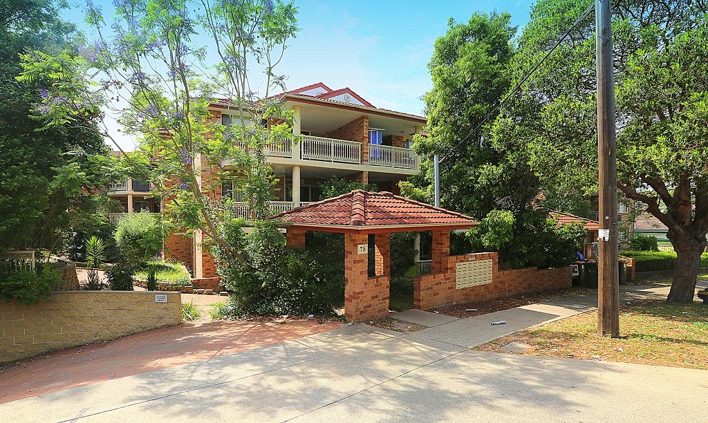 2 bedrooms Apartment / Unit / Flat in 17/75-79 Cairds Avenue BANKSTOWN NSW, 2200