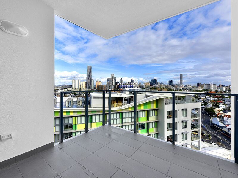 **FREE RENT 4 WEEKS**, Fortitude Valley QLD 4006, Image 0