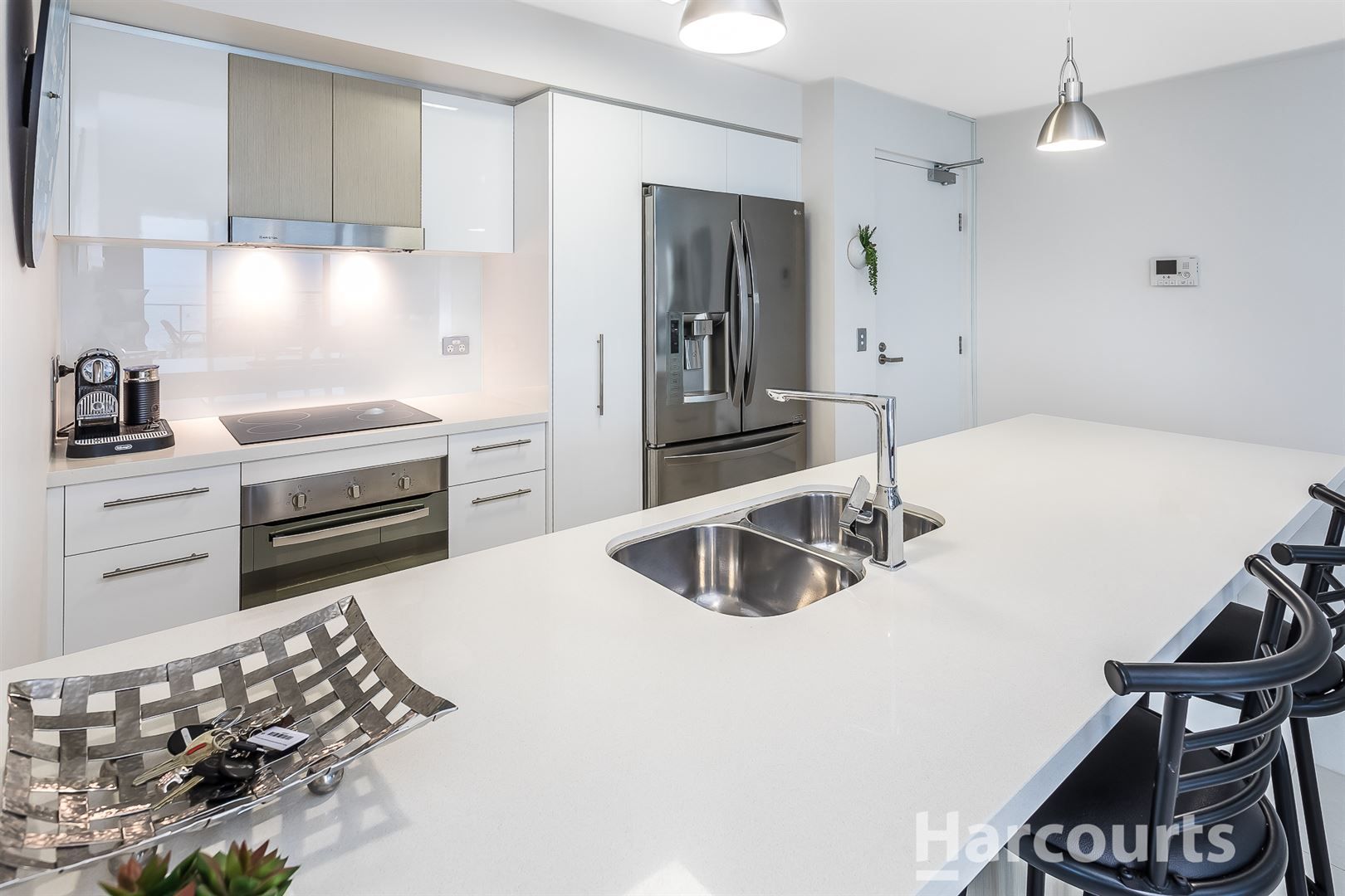 10/80 Hornibrook Esplanade, Clontarf QLD 4019, Image 2