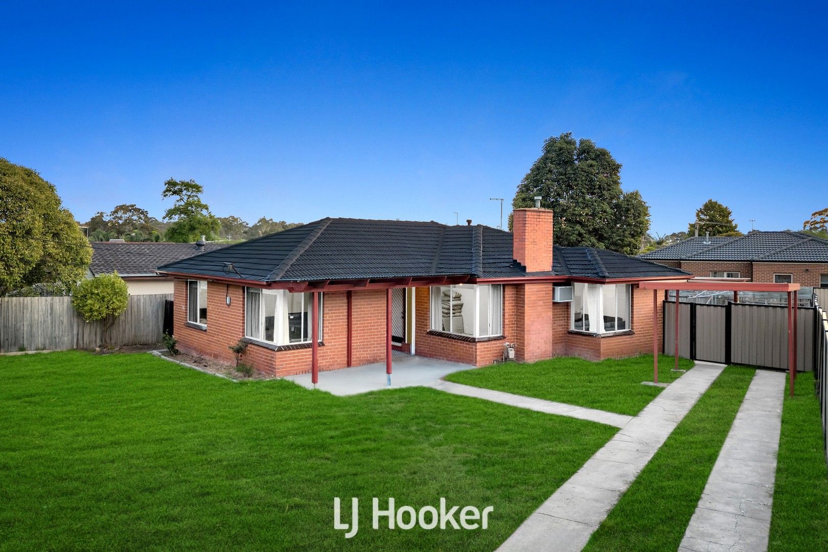 4 bedrooms House in 53 Sheoak Street DOVETON VIC, 3177