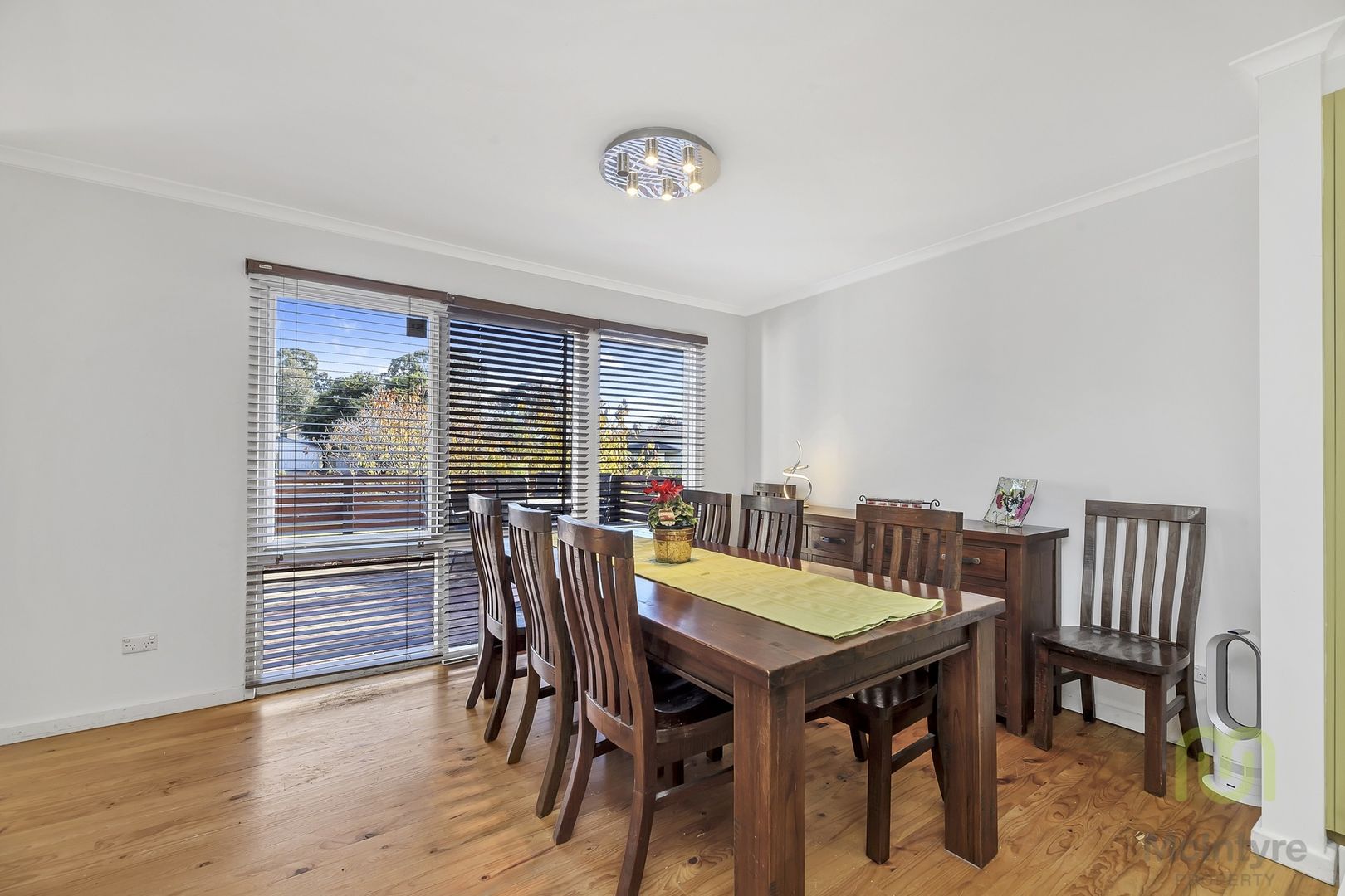 9 Board Place, Chifley ACT 2606, Image 2