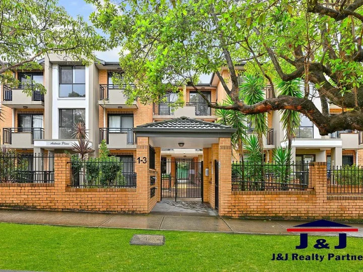2/1-3 Tavistock Rd, Homebush West NSW 2140