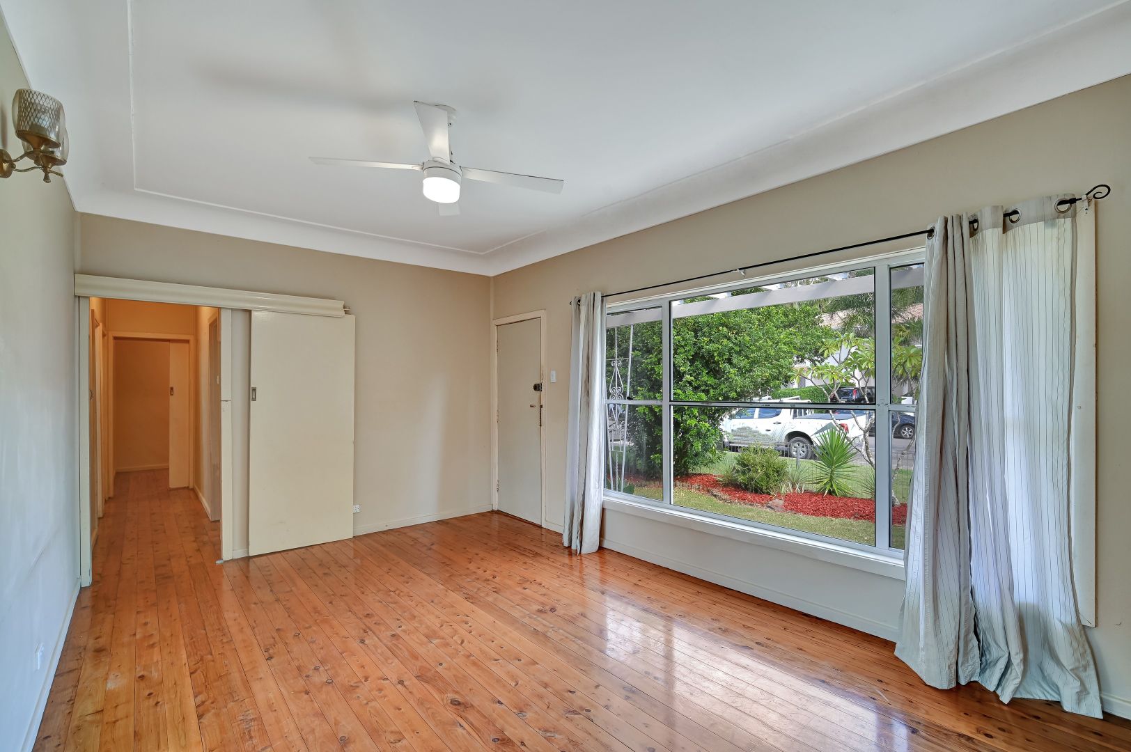20 Haddon Crescent, Marks Point NSW 2280, Image 2