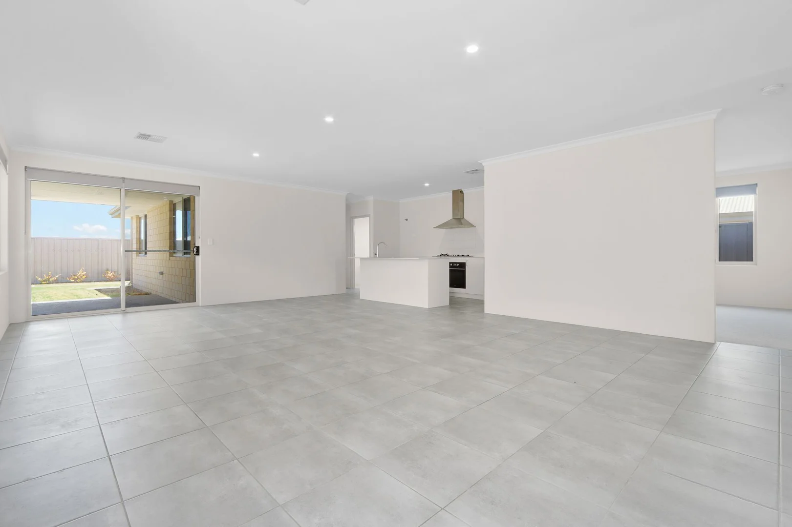 Additional image 15 of 55 Persimmon Crescent, Karnup WA 6176