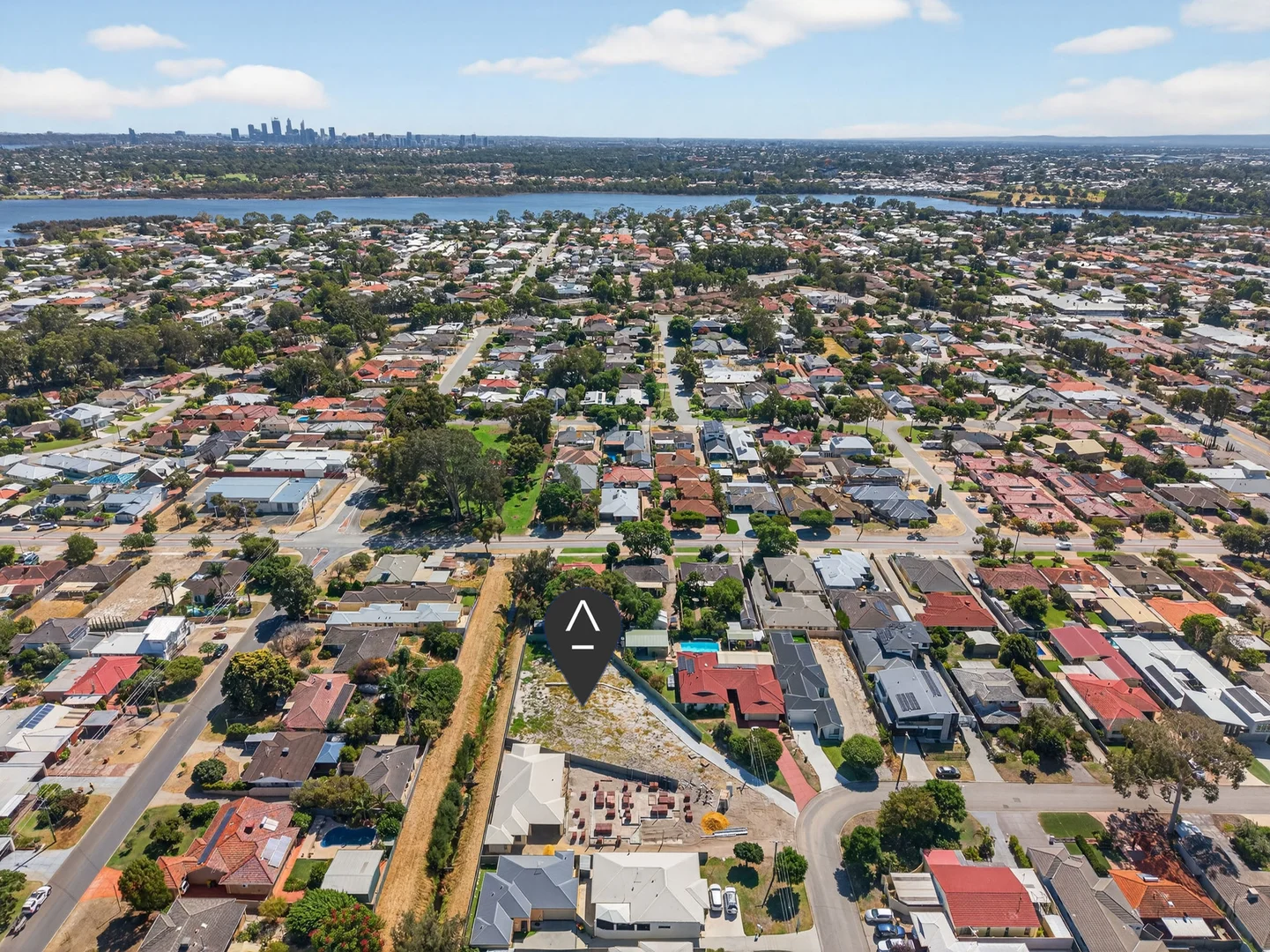 Additional image 3 of 1/10 Parklands Square, Riverton WA 6148