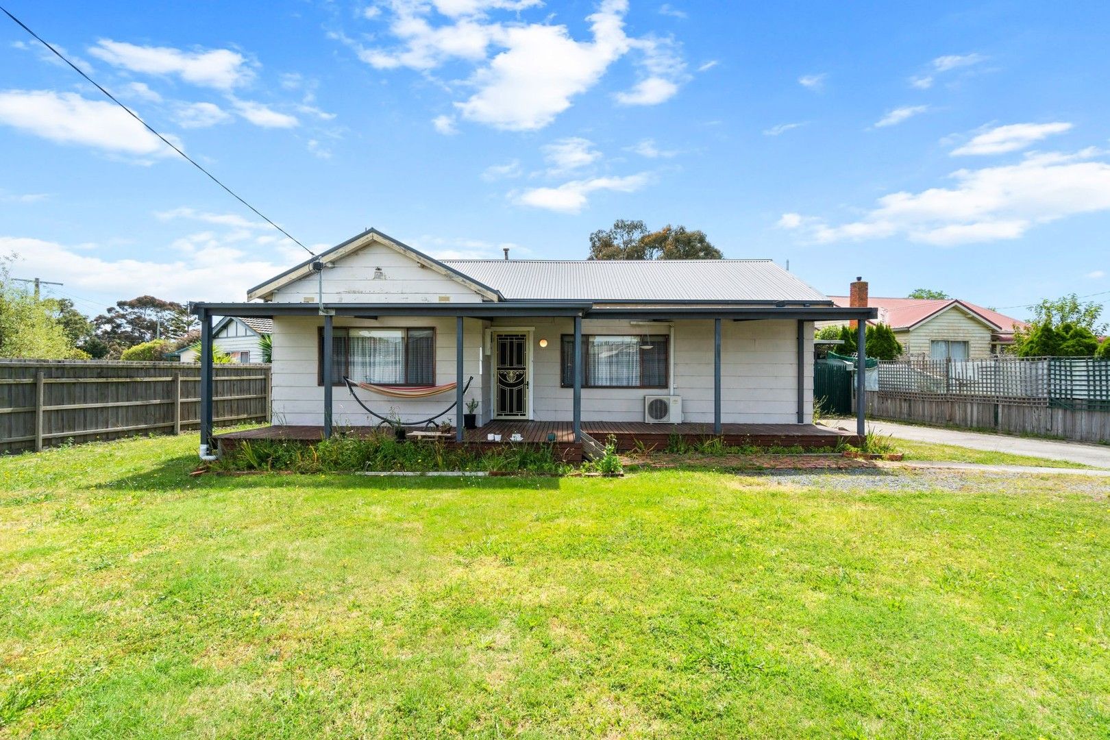 3 bedrooms House in 28 Grubb Avenue TRARALGON VIC, 3844