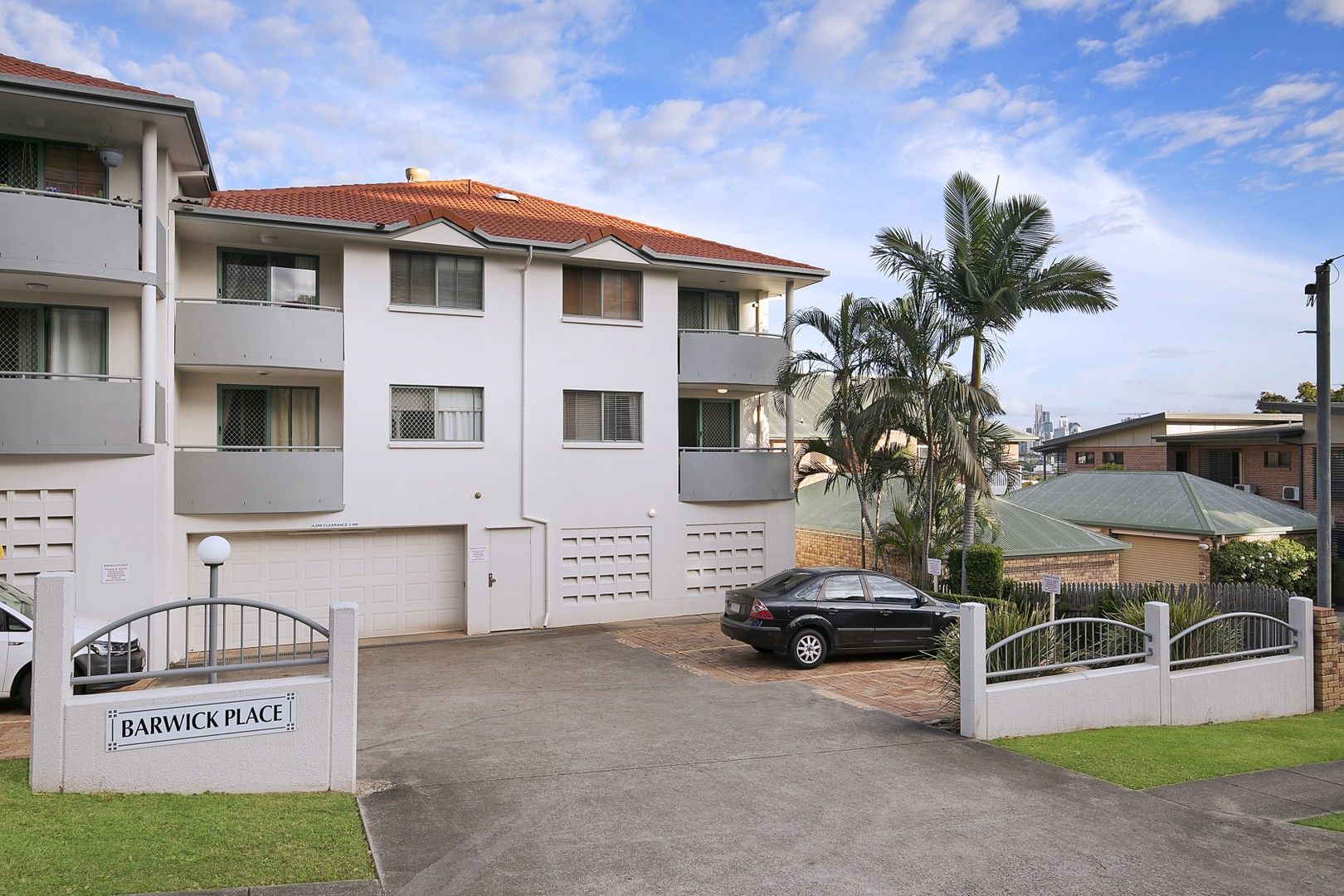 2 bedrooms Apartment / Unit / Flat in 2/25 Whytecliffe Street ALBION QLD, 4010