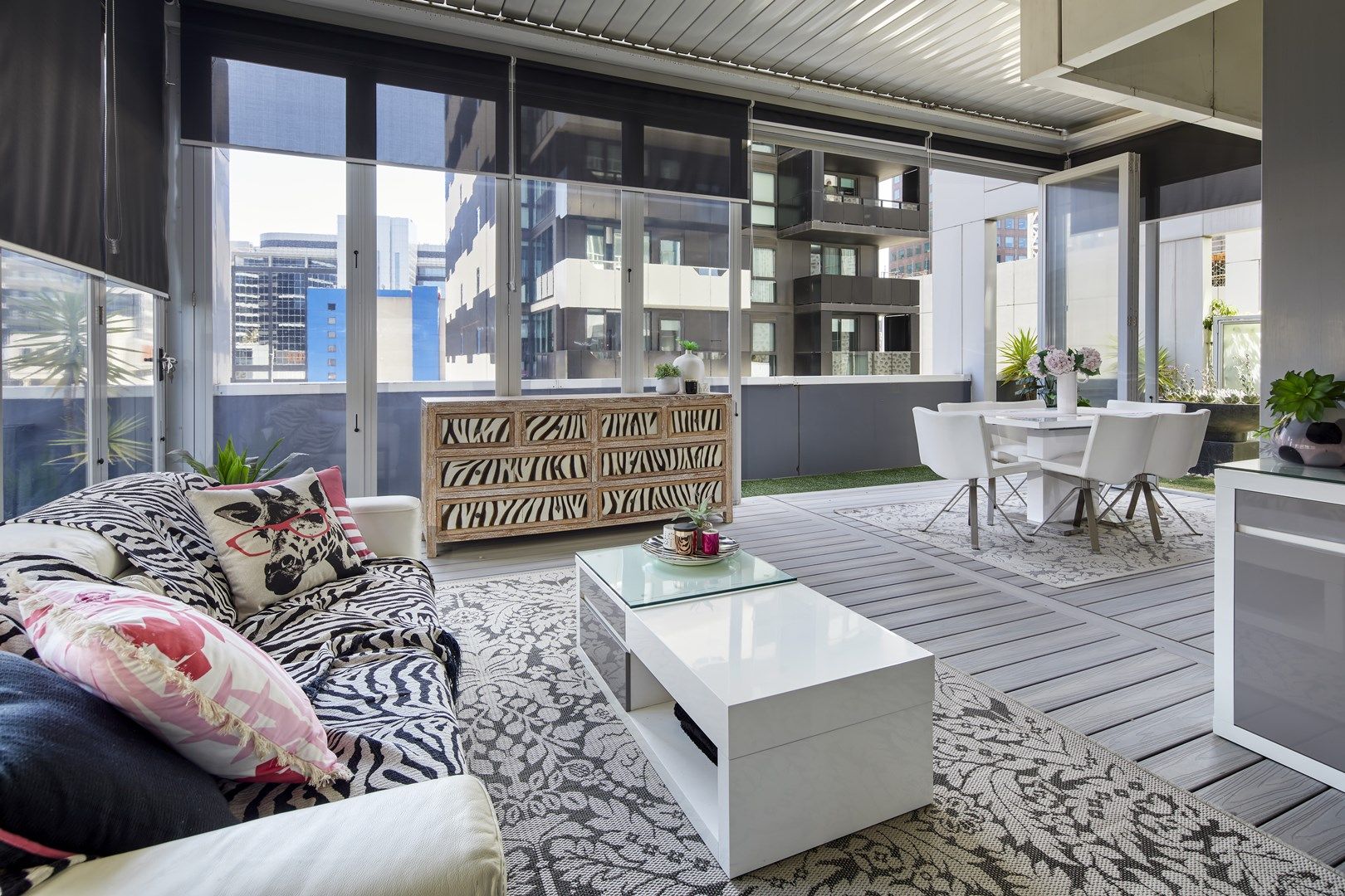 2 bedrooms Apartment / Unit / Flat in 804/14 Kavanagh Street SOUTHBANK VIC, 3006