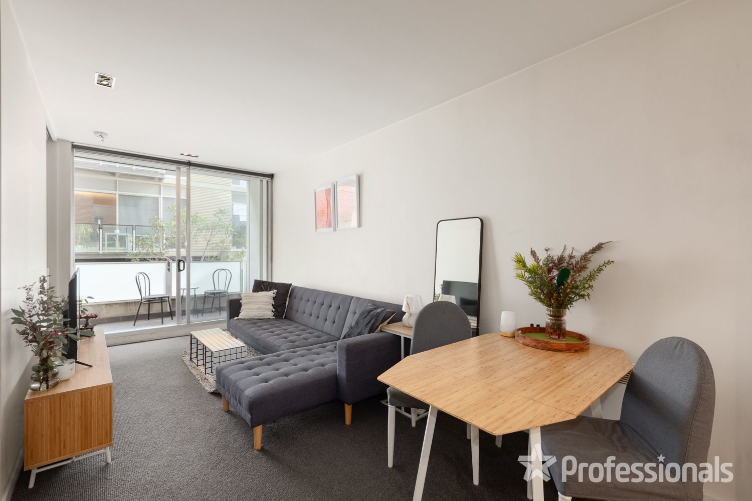 113V/162 Albert Street, East Melbourne VIC 3002, Image 0