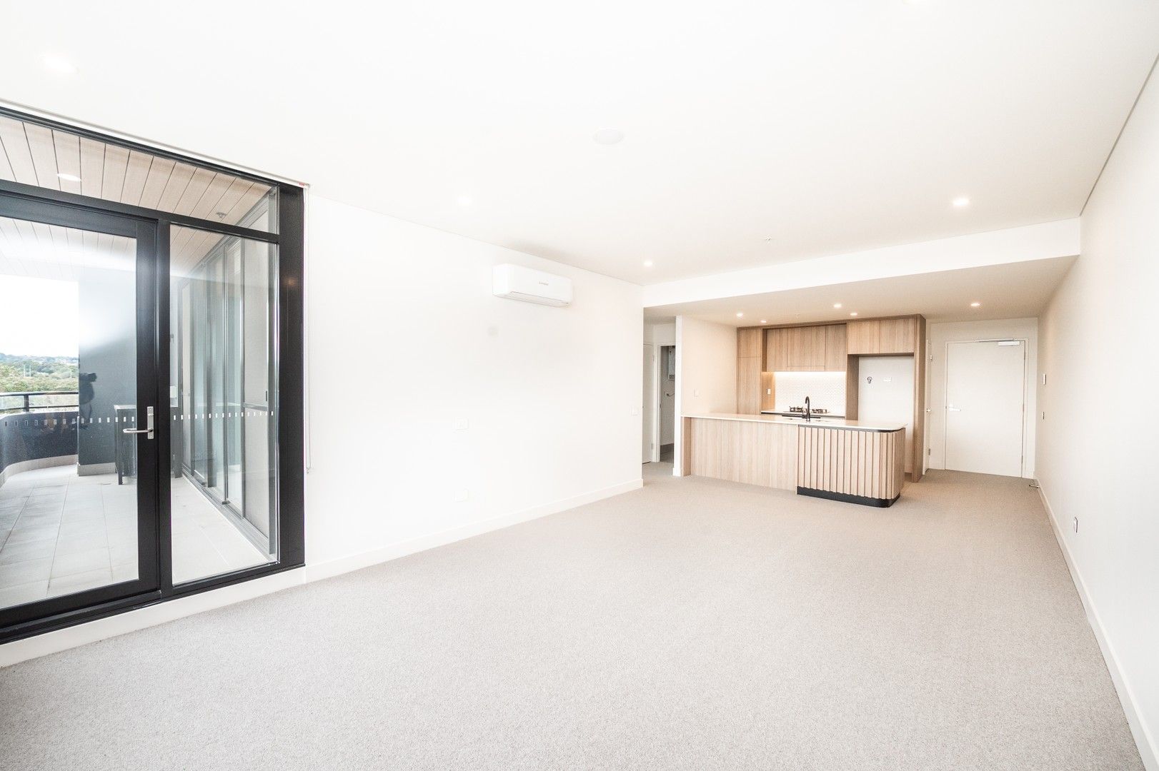 2 bedrooms Apartment / Unit / Flat in 420/6 Lapwing Street WENTWORTH POINT NSW, 2127
