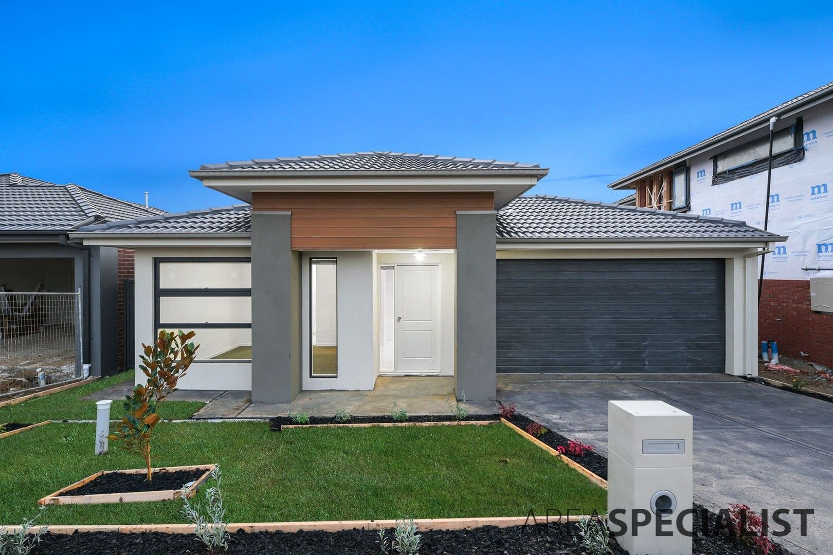 4 bedrooms House in 14 Gingera Street CLYDE NORTH VIC, 3978