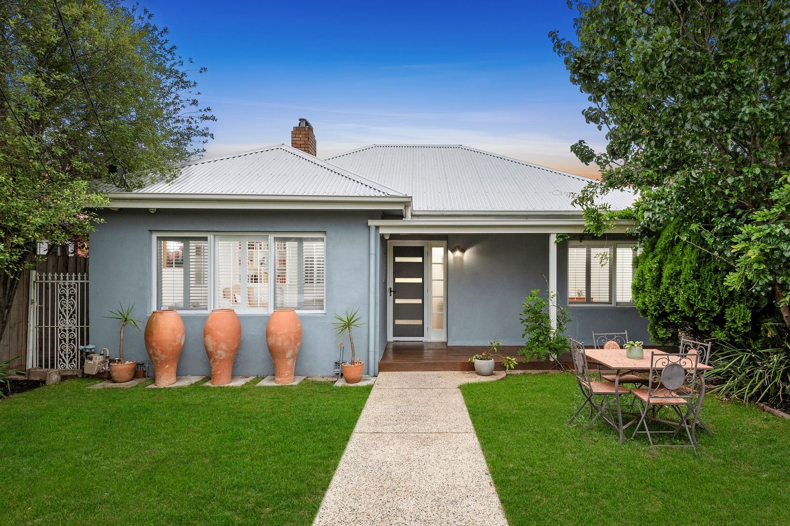 4 bedrooms House in 6 Philip Street MANIFOLD HEIGHTS VIC, 3218