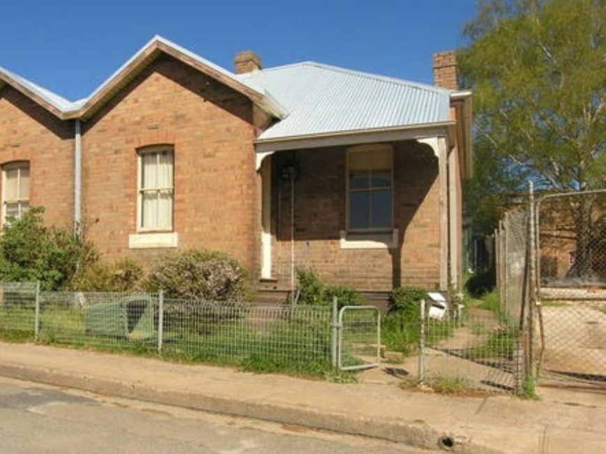 2 bedrooms Duplex in 5 Gray Street LITHGOW NSW, 2790