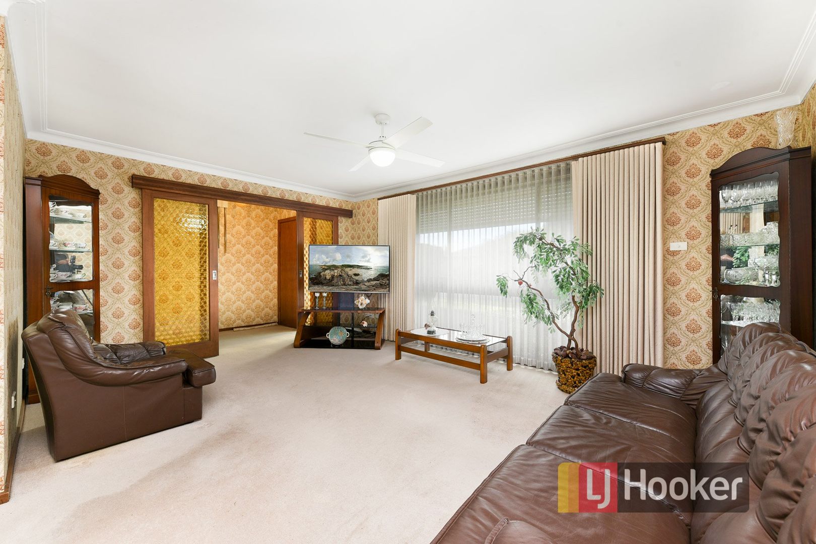 13 Regal Avenue, Hallam VIC 3803, Image 2