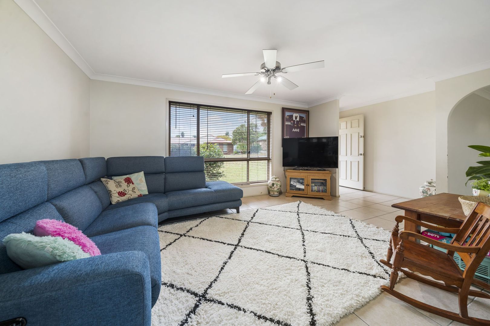 8 Silver Gum Court, Glenvale QLD 4350, Image 1