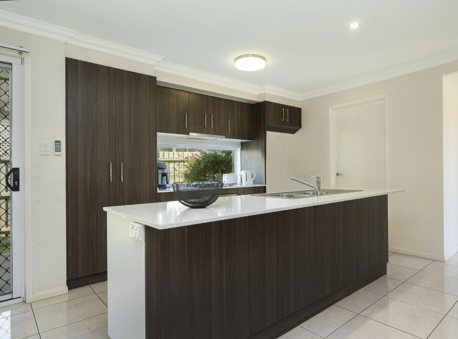 2/10A Ascot Street, Newtown QLD 4350, Image 1