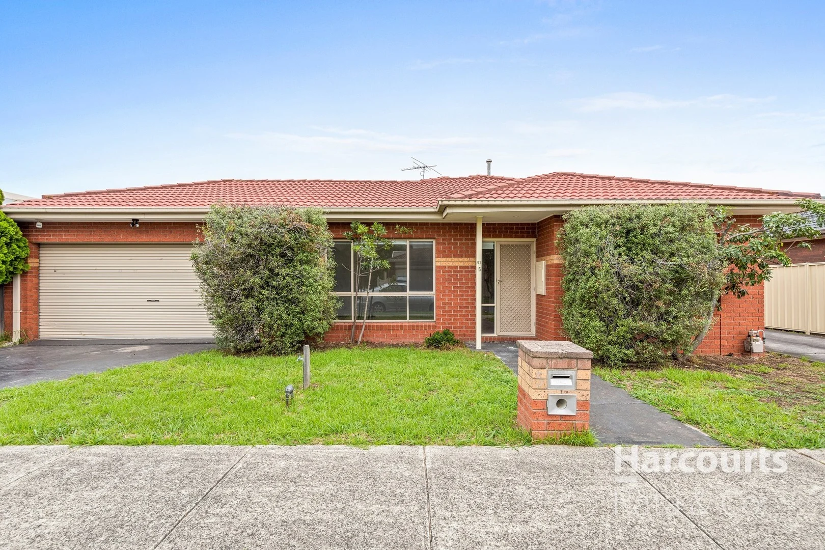 5 Hawthorn Court, Mill Park VIC 3082
