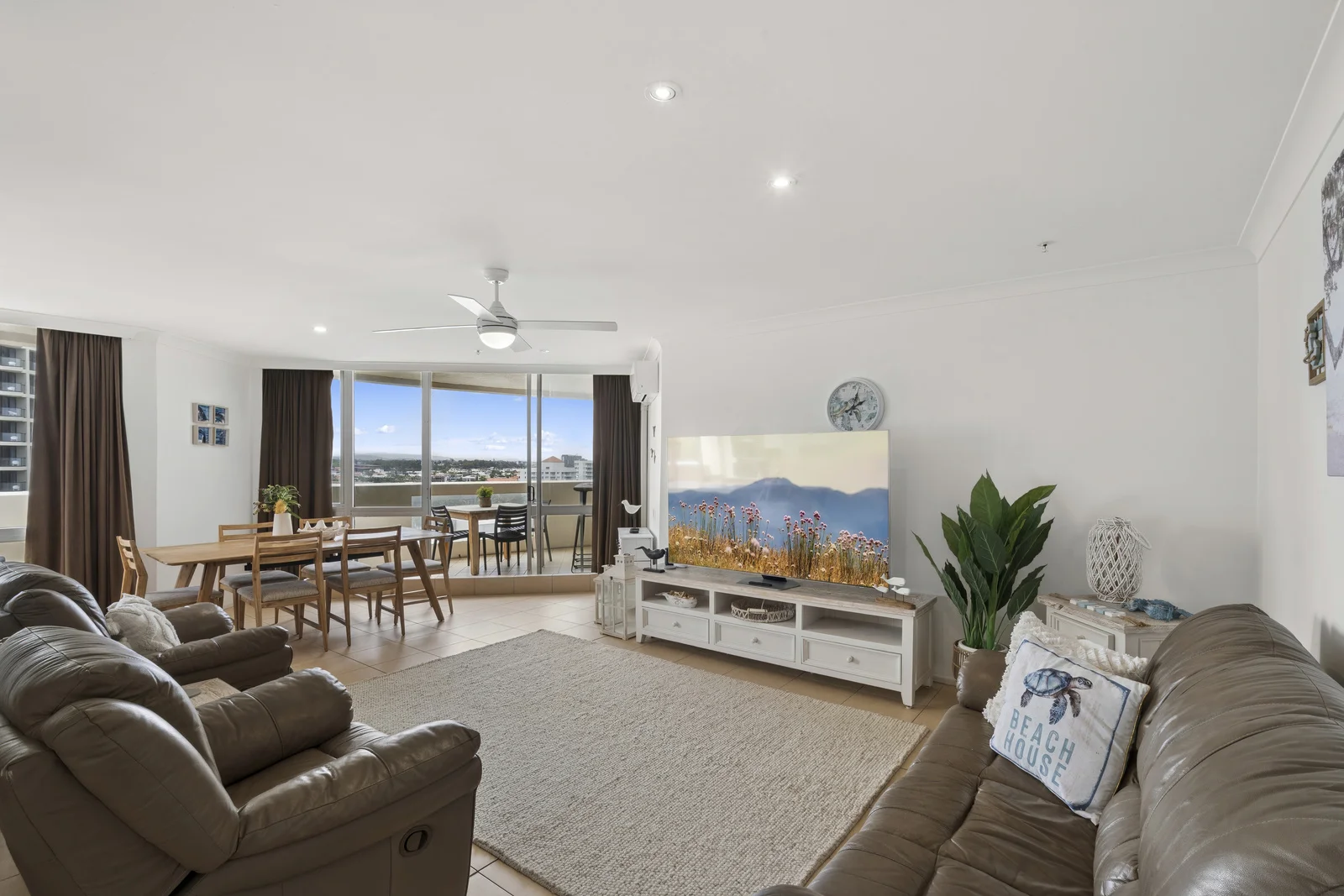 Additional image 2 of 27/114 The Esplanade, Surfers Paradise QLD 4217