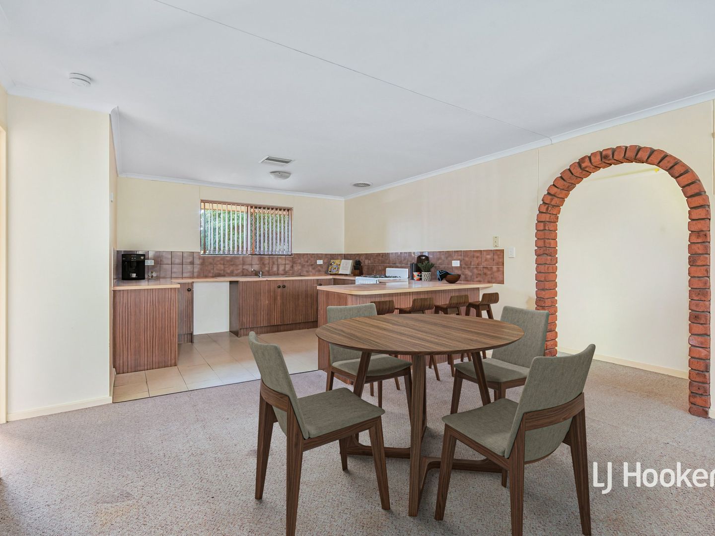 2/9 Nardoo Court, Sadadeen NT 0870, Image 2