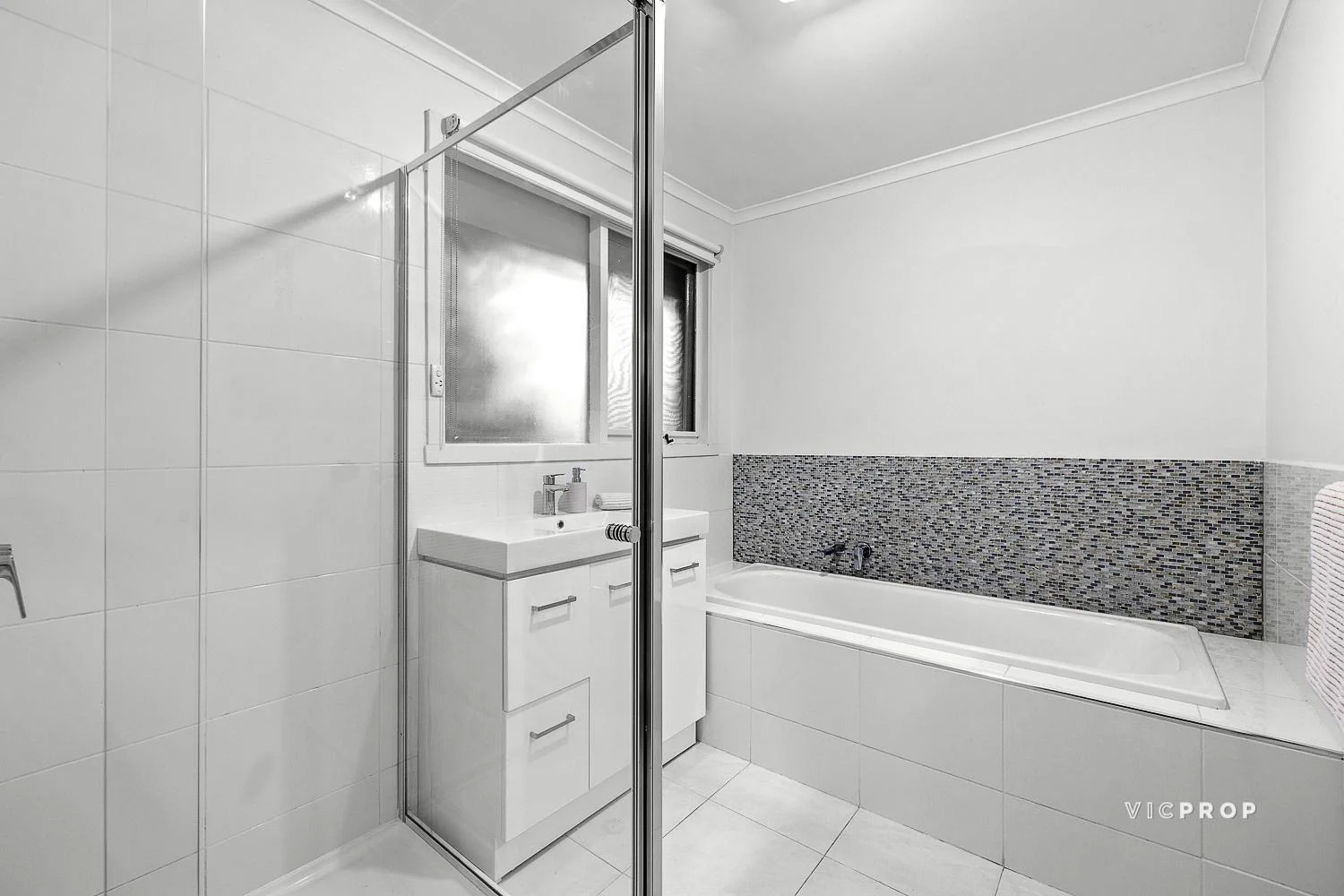 Additional image 20 of 58 Graham Road, Viewbank VIC 3084