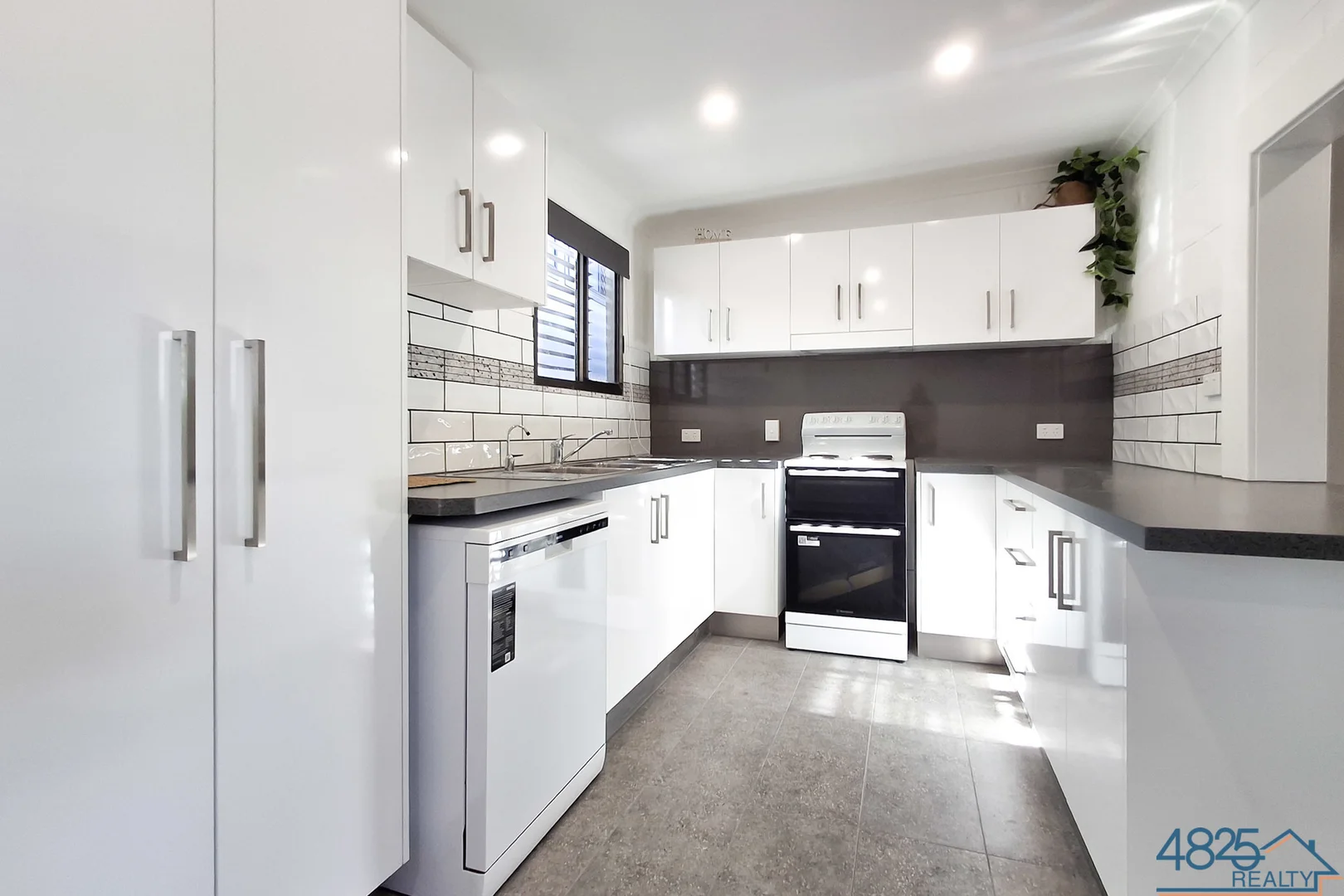 Additional image 5 of 69 Deighton Street, Mount Isa QLD 4825