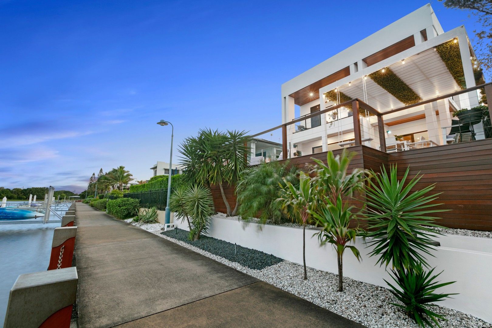 15 Bonaire Court, Kawana Island QLD 4575, Image 0