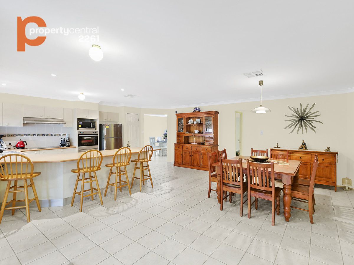 10 Boat Harbour Close, Summerland Point NSW 2259, Image 1