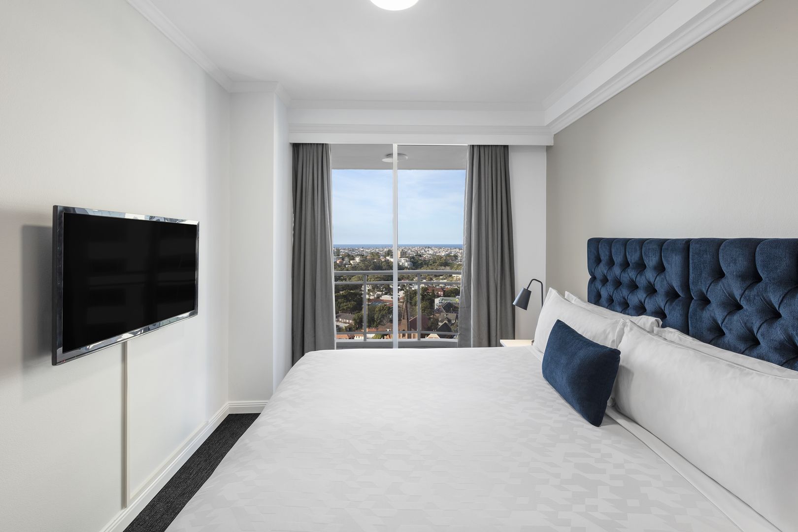 2 BEDROOM/95 Grafton Street, Bondi Junction NSW 2022, Image 2