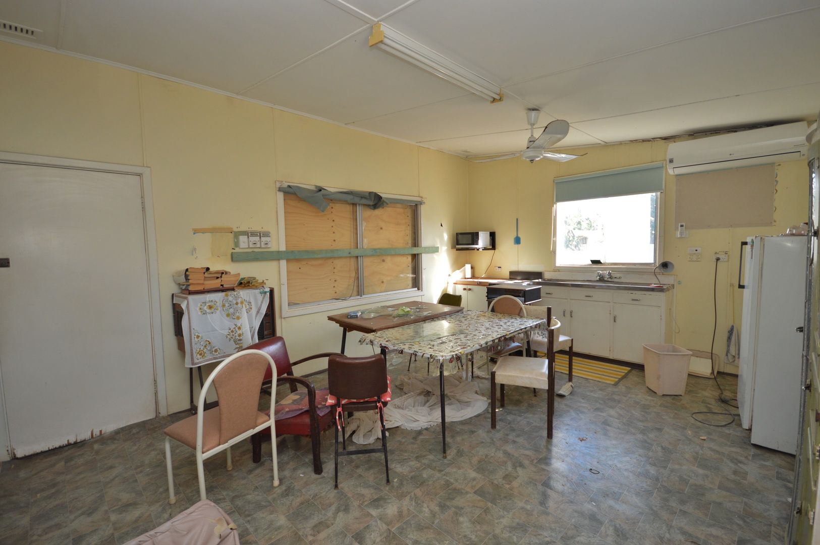 23 Mortimer Street, Kalbarri WA 6536, Image 2