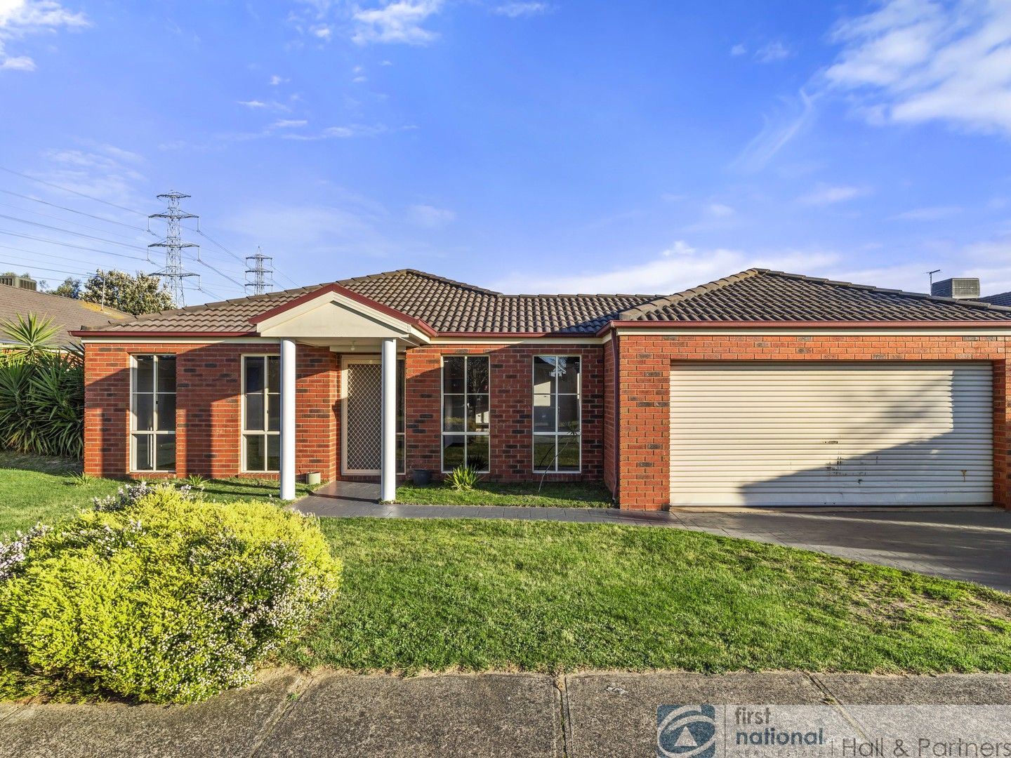 11 Lochgreen View, Cranbourne VIC 3977, Image 0