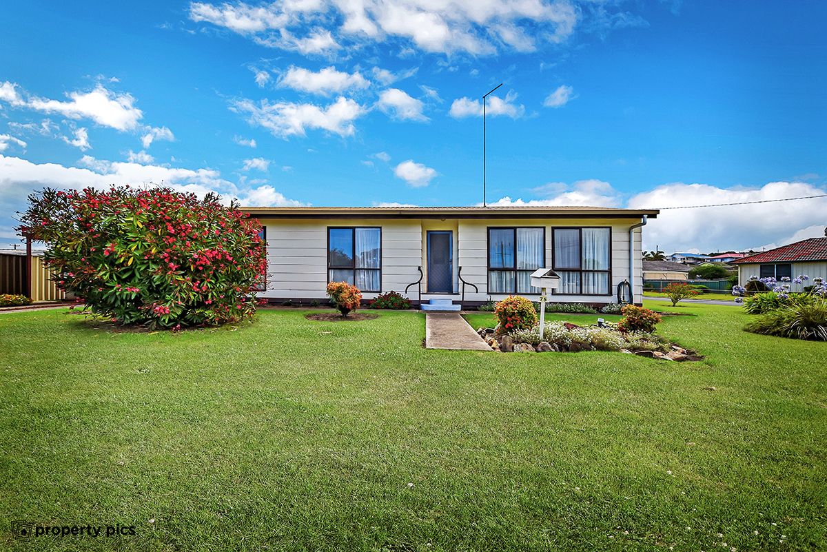 75 Carpenter Street, Lakes Entrance VIC 3909, Image 0