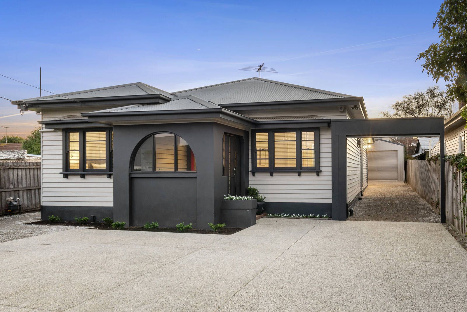 177 Shannon Avenue, Manifold Heights VIC 3218, Image 0