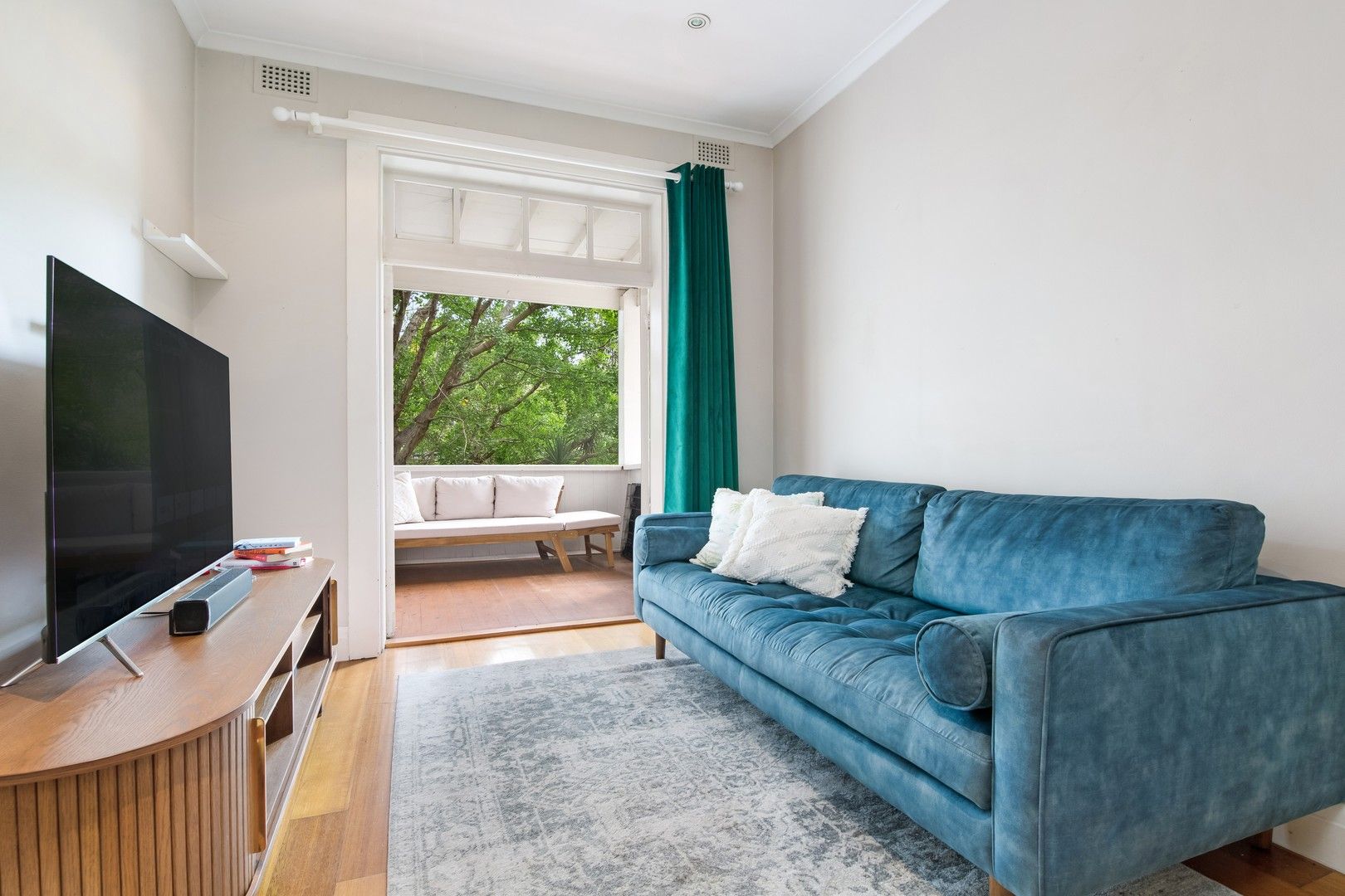 2 bedrooms Apartment / Unit / Flat in 3/70 Birriga Road BELLEVUE HILL NSW, 2023