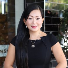 Angela Qi, Sales representative