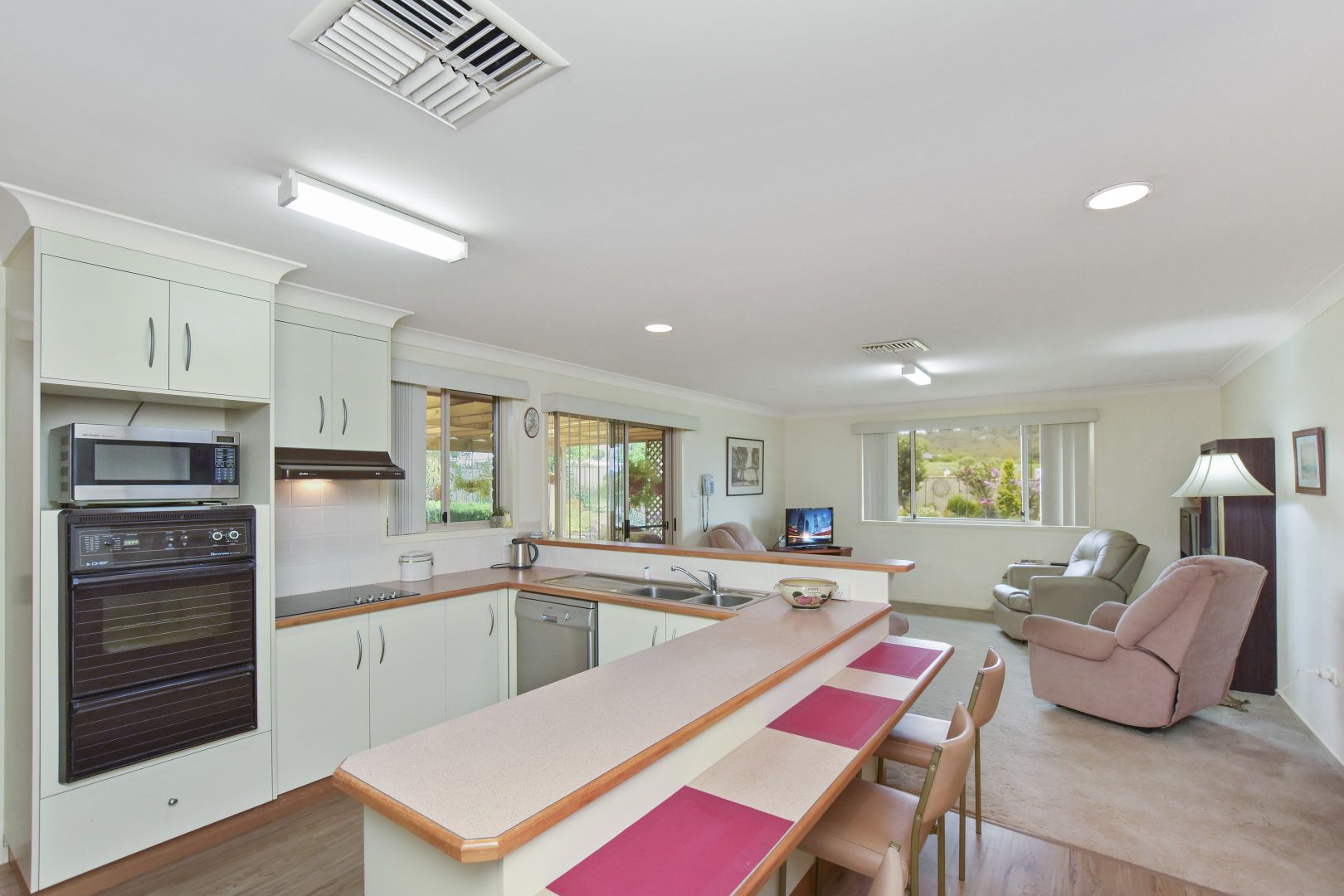 6 CAMDEN PLACE, Gunnedah NSW 2380, Image 1