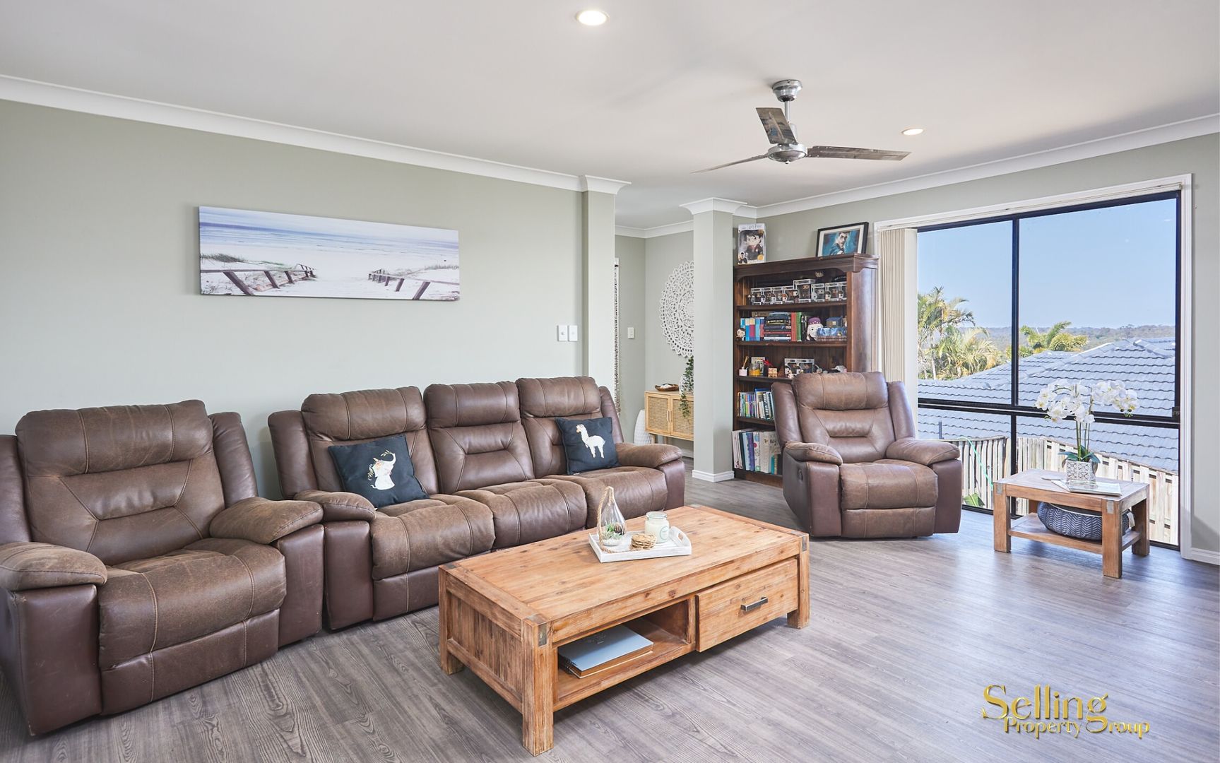 26 Midway Terrace, Pacific Pines QLD 4211, Image 2