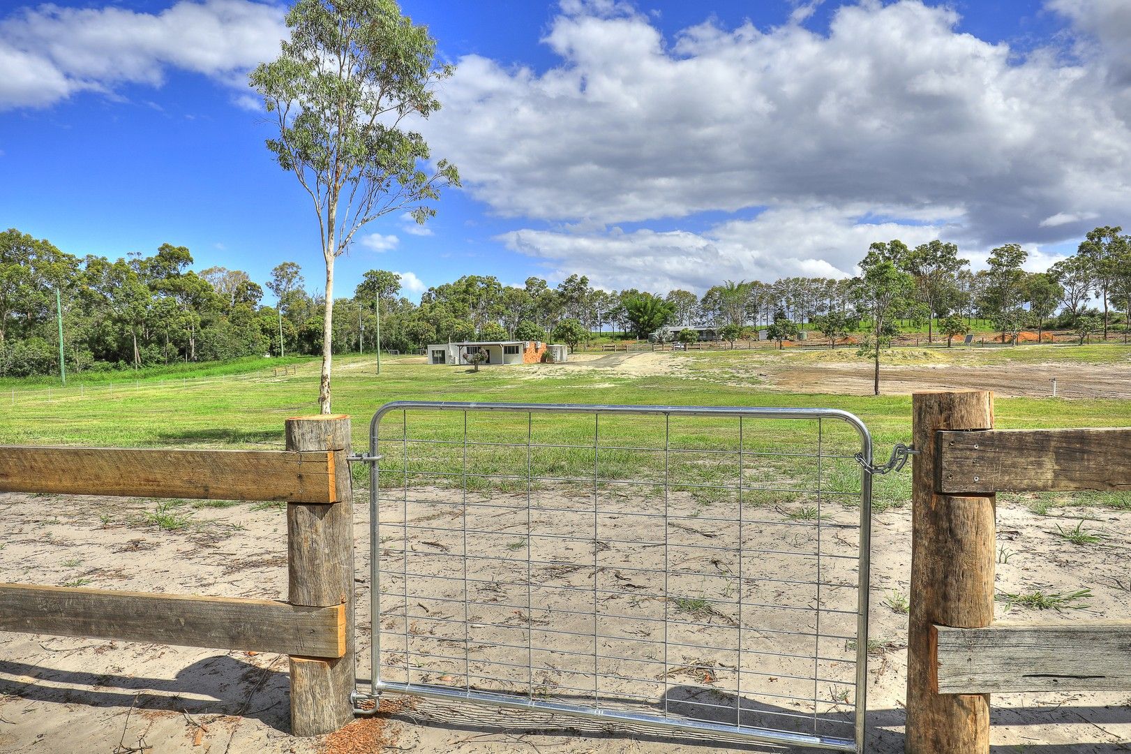 3 bedrooms Acreage / Semi-Rural in 19 Coonarr Road KINKUNA QLD, 4670