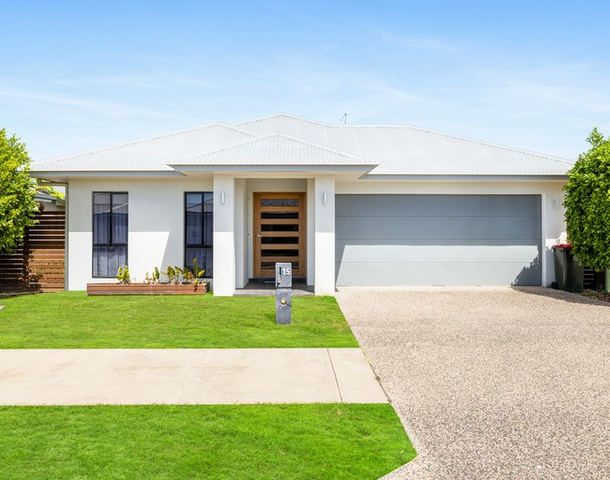 15 Bamford Close, Smithfield QLD 4878