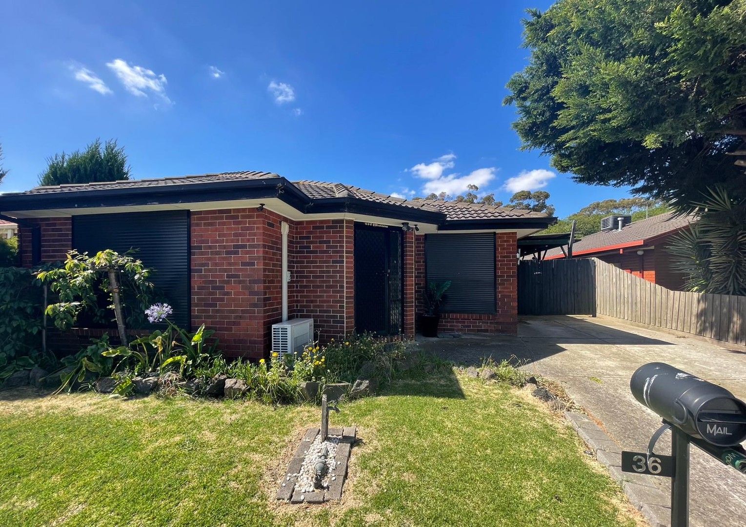 3 bedrooms House in 36 Mcintyre Avenue ROXBURGH PARK VIC, 3064